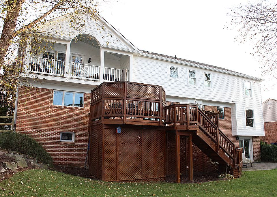 2nd image of 4005 Harris Pl