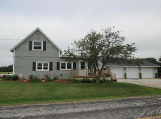 618 Norstad Rd, Manitowoc, WI 54220