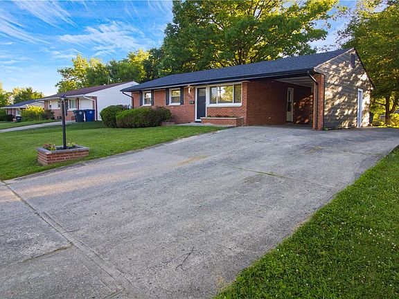 5th image of 2419 Marchmont Dr
