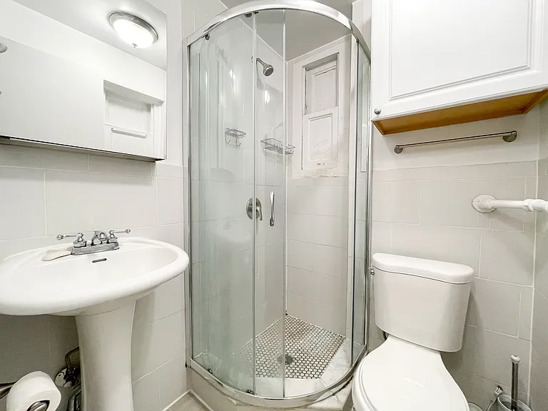 517 E 77th St #4K — Photo 5