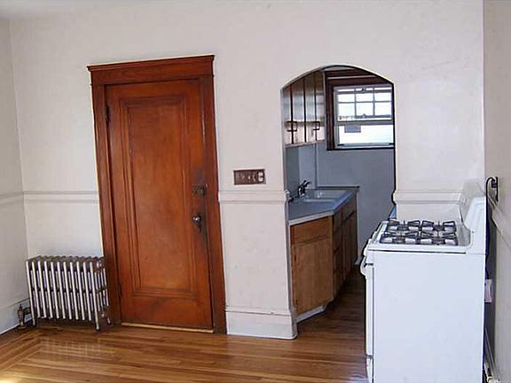 4th image of 262-264 Mount Pleasant Ave