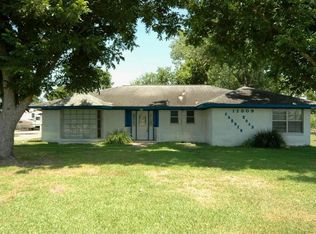 12809 Garden Rd, Brookside Village, TX 77581