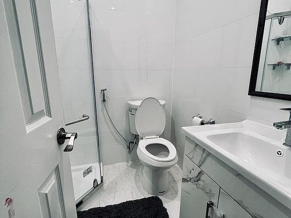 3rd image of 41 Whitney Ave #1