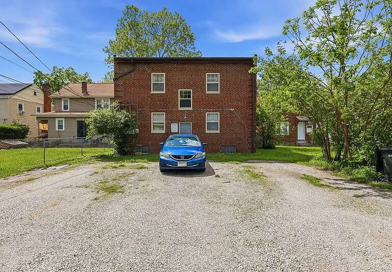 1048 Berkeley Rd #B — Photo 11