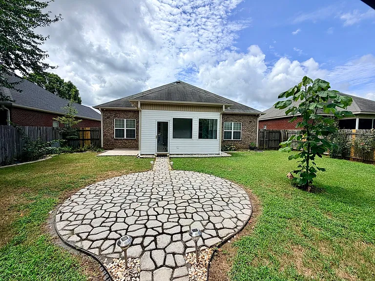 705 Post Oak Way — Photo 23