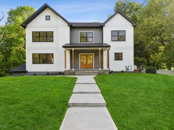 1220 Sunnyfield Ln, Scotch Plains Twp., NJ 07076