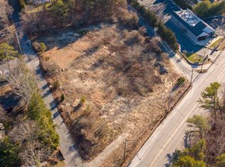 4 Ocean Ave, East Quogue, NY 11942