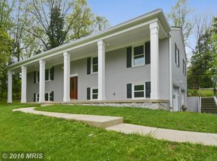 39174 Foxhill Rd, Leesburg, VA 20175