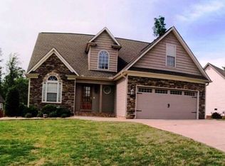 712 Secretariat Dr, Boiling Springs, SC 29316