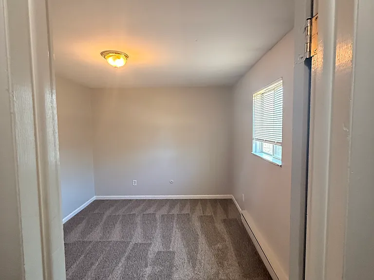 521 State St #6 — Photo 6