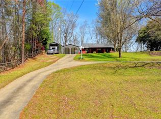 3081 Simpson Park Rd, Gainesville, GA 30506