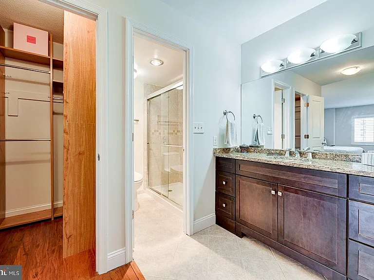 8340 Greensboro Dr #521 — Photo 31