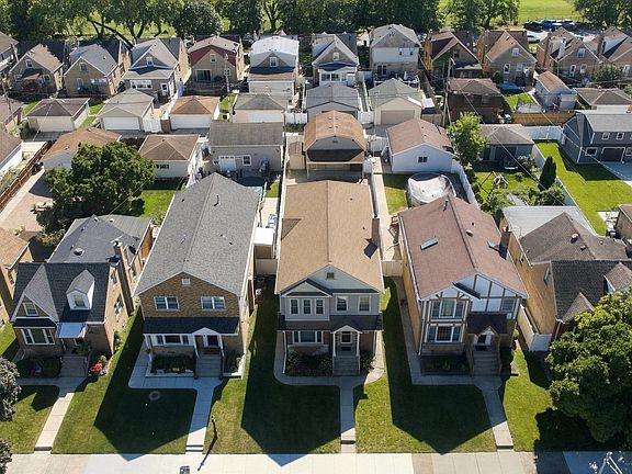 3rd image of 7403 W Myrtle Ave