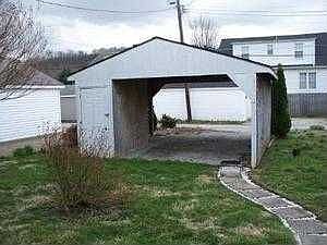 3rd image of 1246 Forest Ave