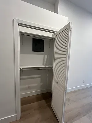 Rented by Charney Real Estate LLC | media 4