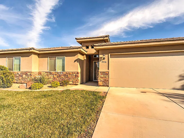 986 Camel Springs Dr — Photo 8