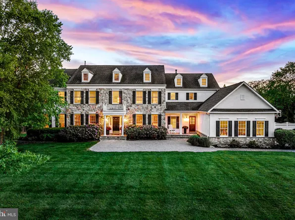 717 Bentley Ct, Moorestown, NJ 08057