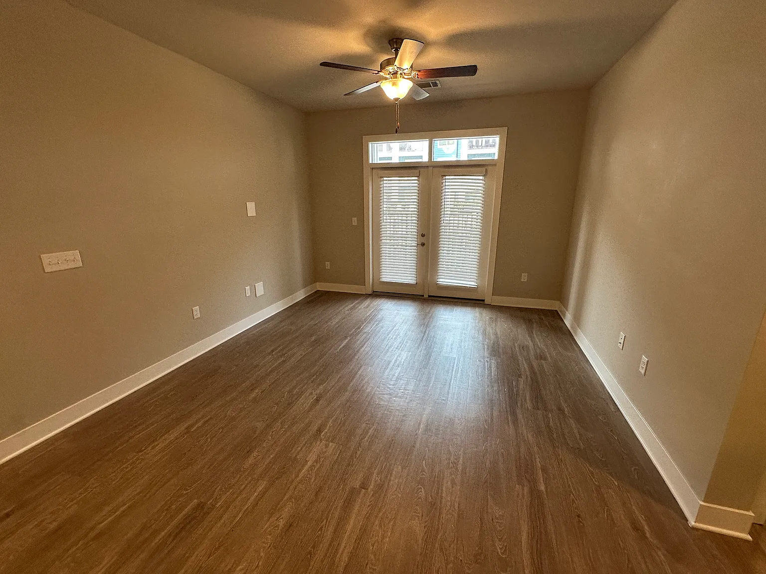 2 bed, 1261 sqft, $1,760 — Photo 4