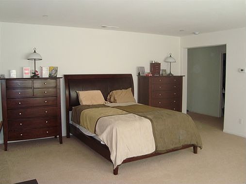 3rd image of 3291 Beven Dr