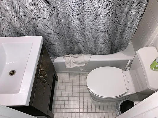 Rented by American Way Real Estate Inc | media 11