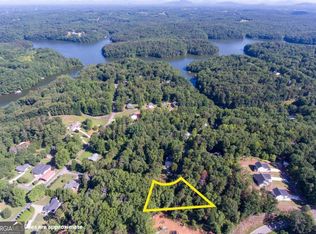 3703 Lakeview Dr, Gainesville, GA 30501