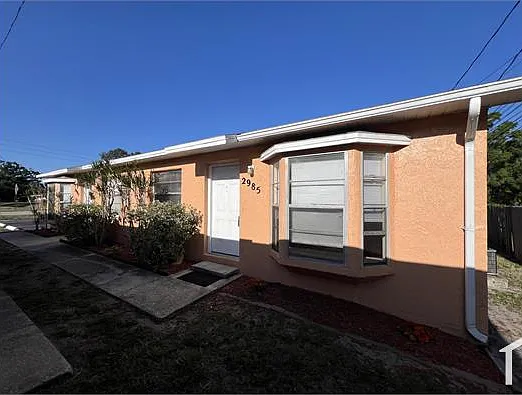 2 bed, 900 sqft, $2,000 — Photo 3