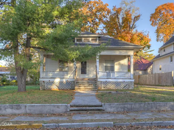 1160 S Maple St, Carthage, MO 64836