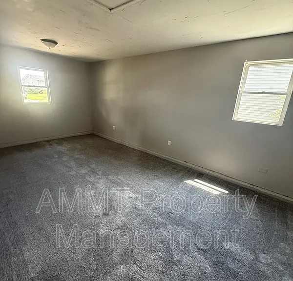 900 S 7th St — Photo 5