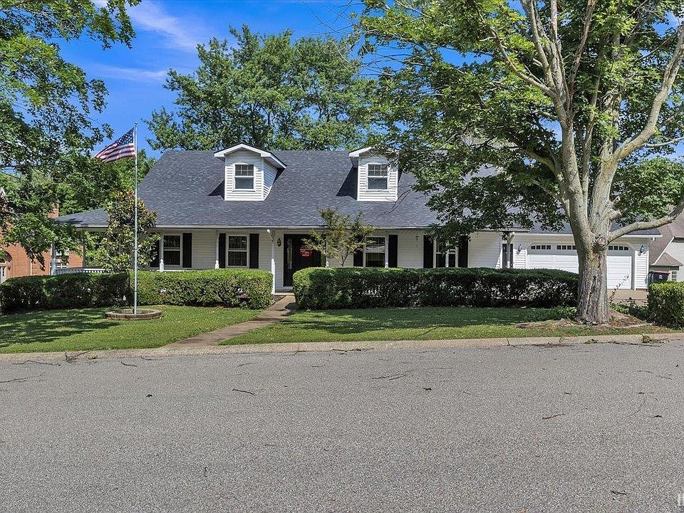 1st image of 19 Lakeview Dr