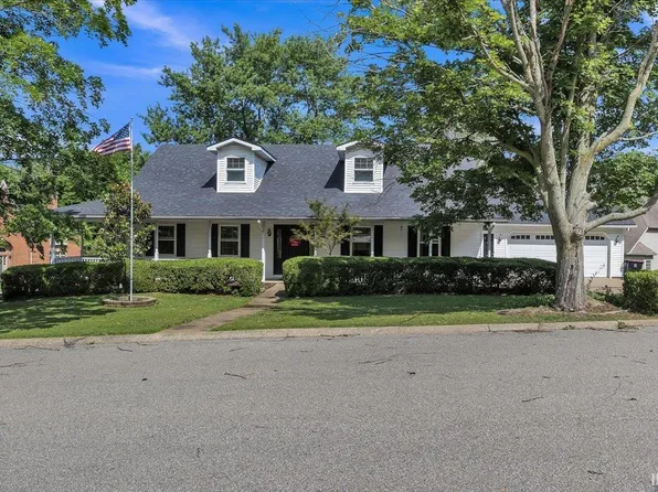 19 Lakeview Dr, Mount Vernon, IN 47620