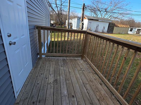 2nd image of 20 S Kenny Dr