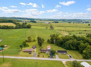 417 Caveland Rd, Cave City, KY 42127
