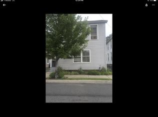 910 Scott St, Stroudsburg, PA 18360