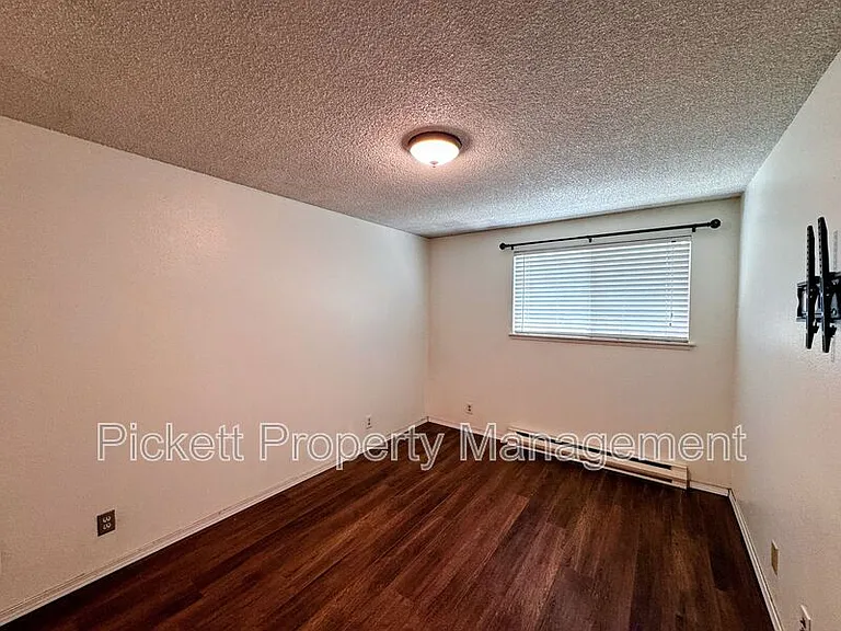 3206 Pine Rd NE #C14 — Photo 10
