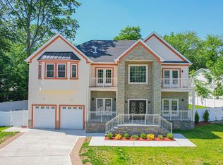 1 Clive Hills Rd, Edison, NJ 08820