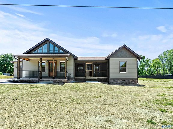 3rd image of 1008 Junkins Rd