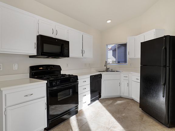 5th image of 3211 W Verde Way