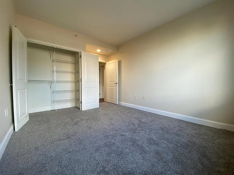 29 1st St #505 — Photo 14