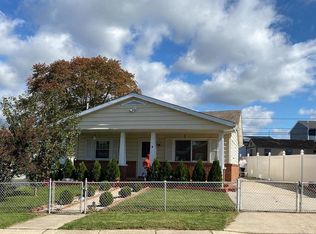 3 Helicopter Dr, Baltimore, MD 21220