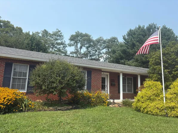 3 Pinhook Pl, Crittenden, KY 41030