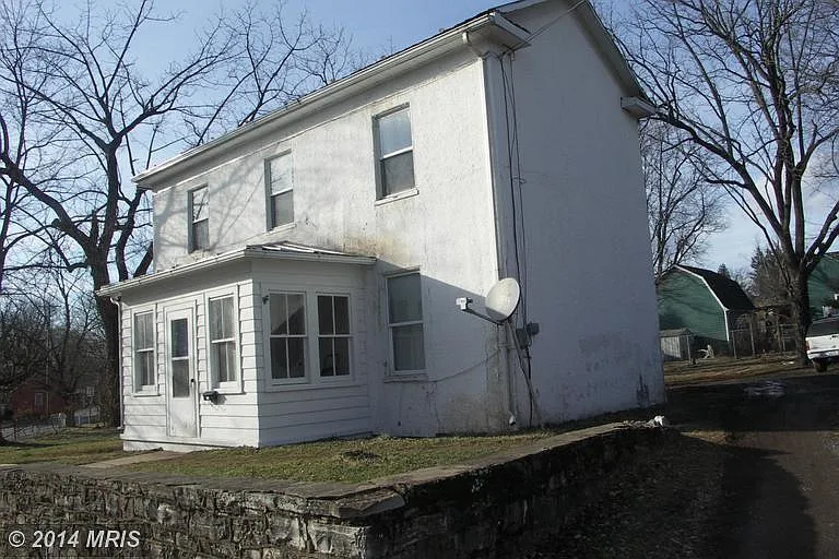 718 W Washington St photo 1