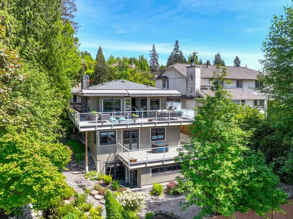 4041 Prospect Rd, North Vancouver, BC V7N 3L6