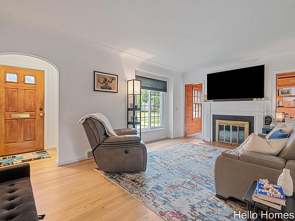 4th image of 2052 Gorham Dr SE