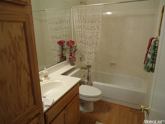 5th image of 245 Marsalla Dr