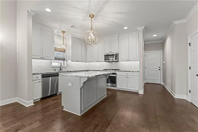 1369 Audubon Pkwy — Photo 8