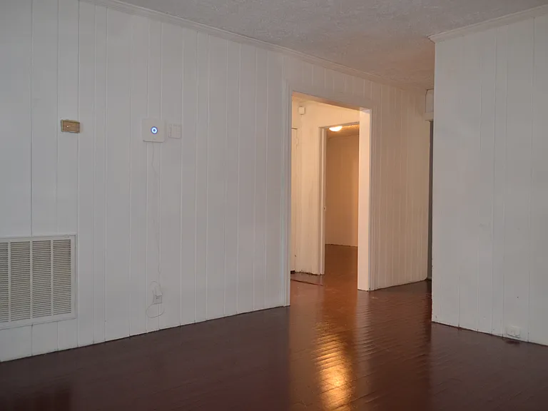 1615 Argonne Blvd — Photo 15