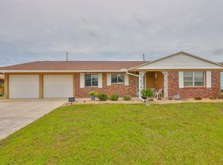 643 Oakmont Ave, Sun City Center, FL 33573