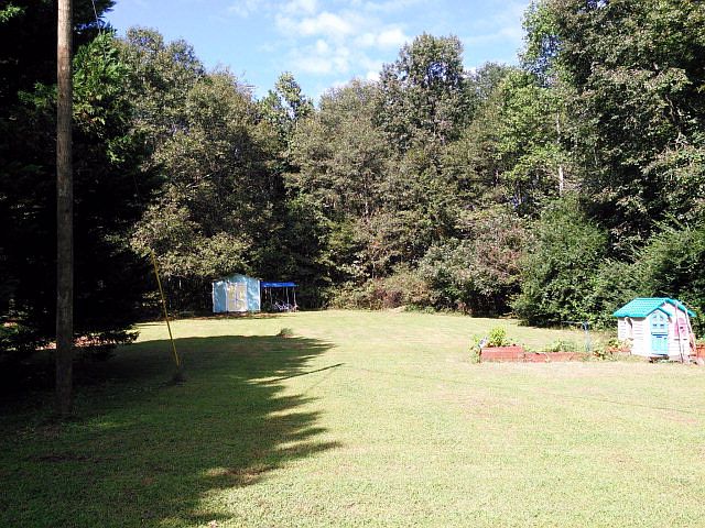 2nd image of 300 Madison Oaks Dr