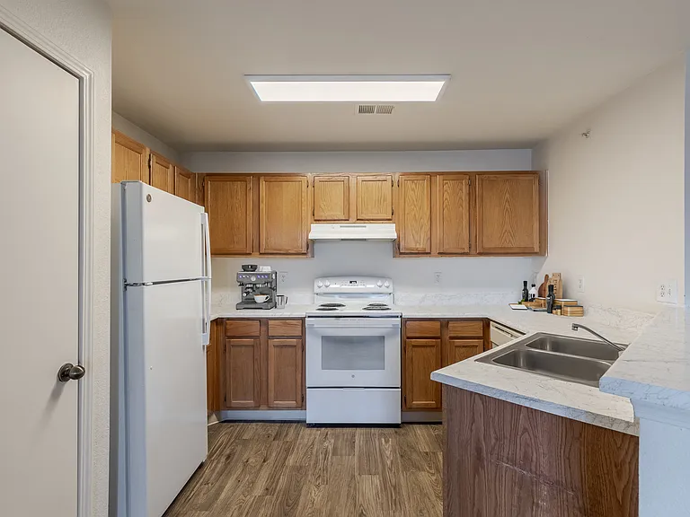Buffalo Run Apartments — Photo 16