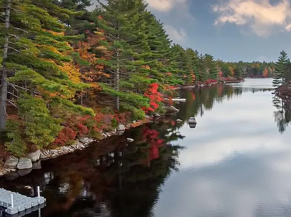 287 Long Lake Rd, Halifax, NS B3Z 4H2